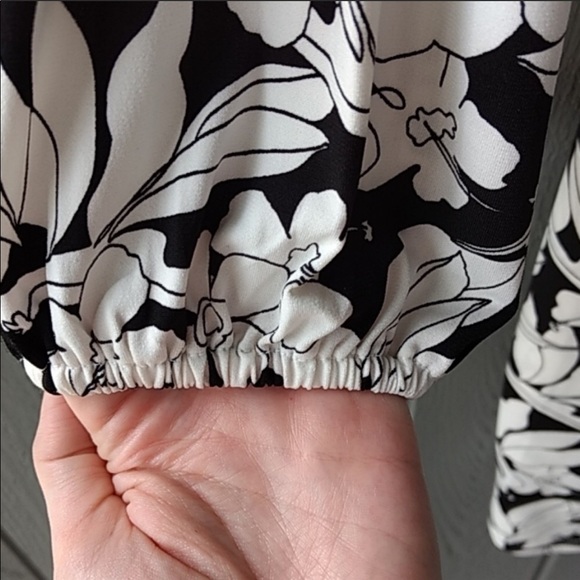 NWOT Long Sleeve wrap dress White Black Sz 10 - Picture 5 of 8